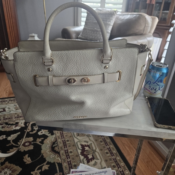 Coach off white purse - Picture 3 of 3